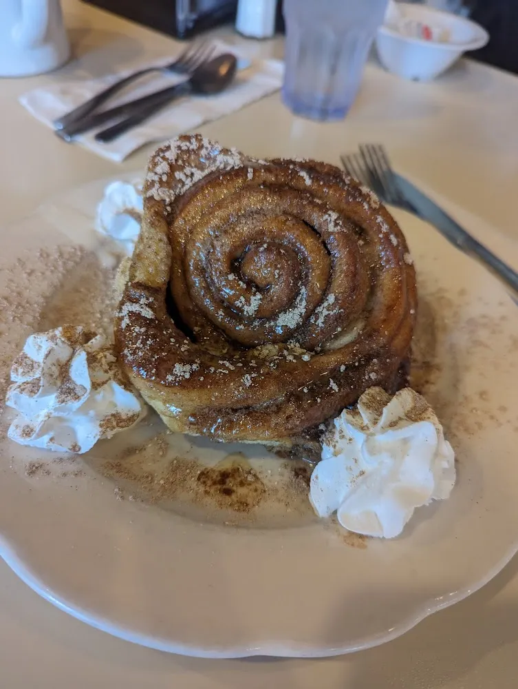 Jumbo Cinnamon Roll